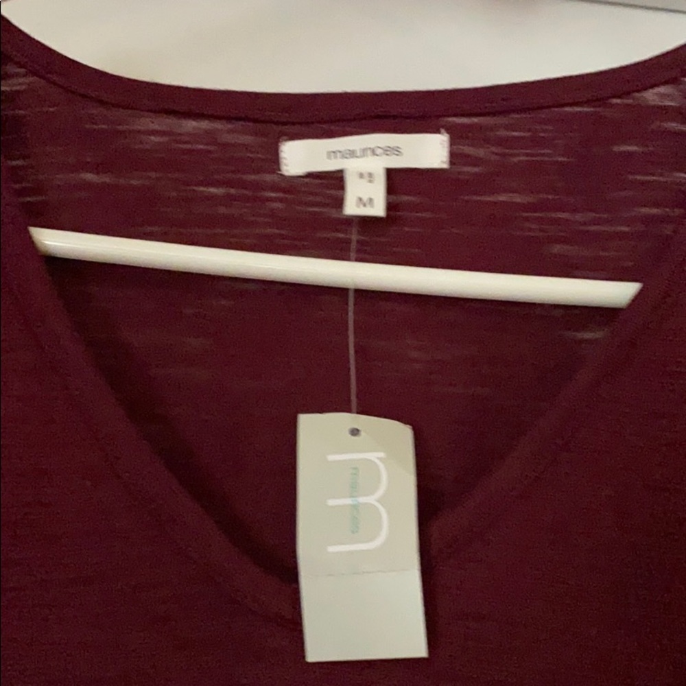 Beautiful wing sleeved shirt -brand new - Picture 4 of 5